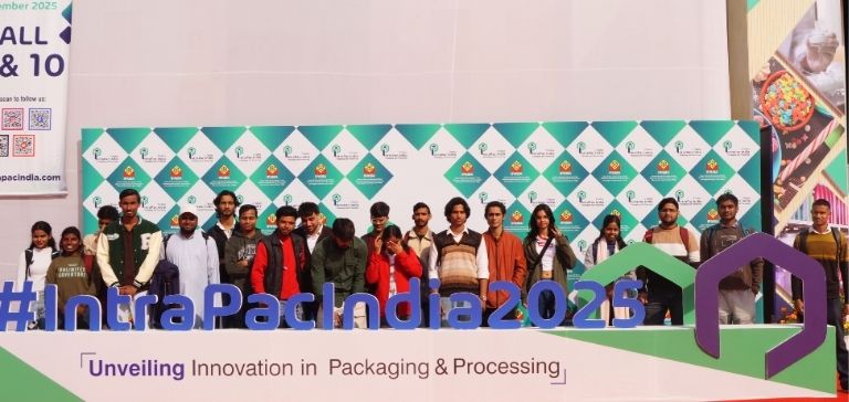 All students at print pack exhibition 2025