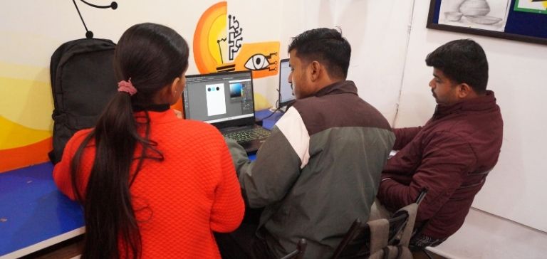 Students working in Team 